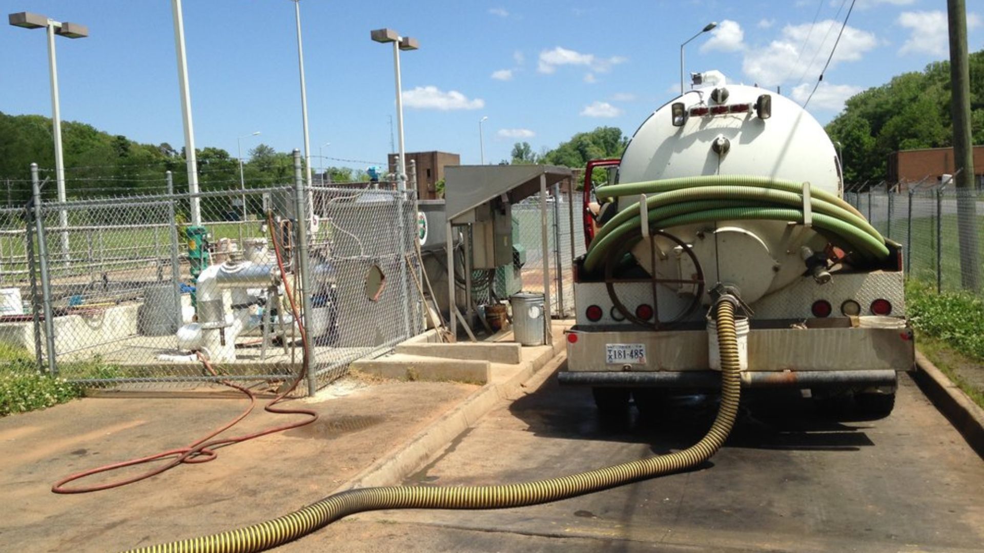Illustration of a commercial grease trap system.
